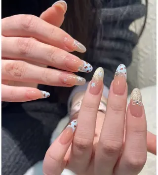 ネイル Yuri ユリのネイルデザイン