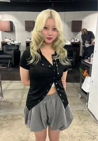 レイカ /ハイトーンのヘアスタイル