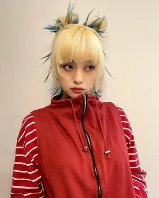 ショート カラー ブリーチ😼 ボブ✍️レイヤーのヘアスタイル