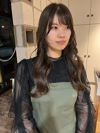 ロング 松本  夏海のヘアスタイル
