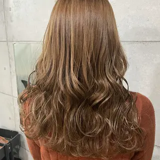 ミディアム カラー パーマ ヘアアレンジ メンズ キッズ ネイル マツエク・マツパ 切りっぱなしヘアボブ ミディアムヘアRYOのヘアスタイル