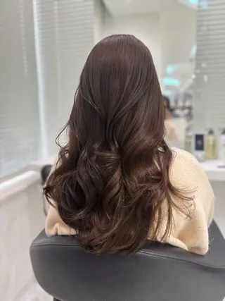 ロング カラー 流行りの透明感カラー ×縮毛矯正🤍ユウのヘアスタイル