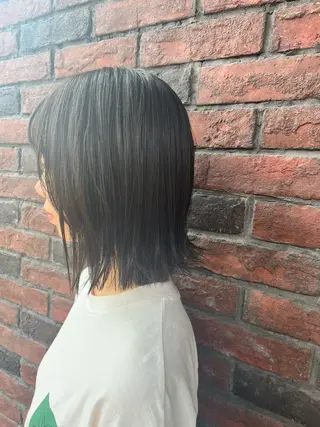 ミディアム 高橋 春菜のヘアスタイル