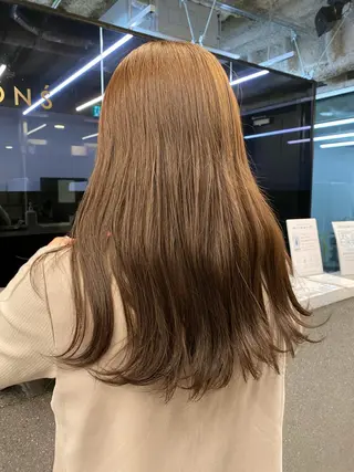 ロング ナガイ アヤのヘアスタイル