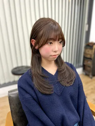 ロング カラー パーマ ヘアアレンジ メンズ キッズ レイヤーカット 🌿透け感カラーのヘアスタイル