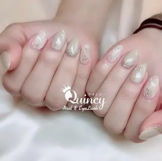 ネイル Quincy ネイル&アイラッシュのマツエク・マツパデザイン