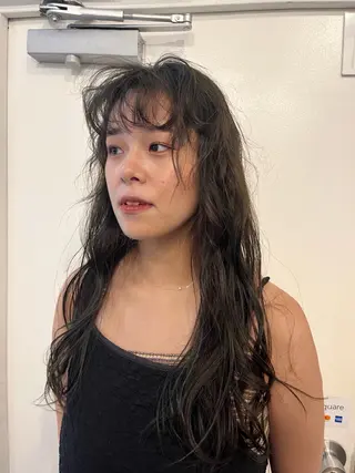 セミロング カラー ✴︎UNU ✴︎モエカのヘアスタイル
