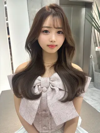 ロング カラー yui🎀ブリーチ なしベージュ／博多のヘアスタイル