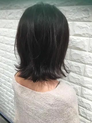 ショート カラー 【白髪ぼかし】 矢内　夏輝のヘアスタイル