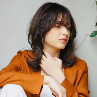 ミディアム hoNua. 栄/透明感カラーのヘアスタイル