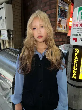 ロング 室屋 鈴音のヘアスタイル