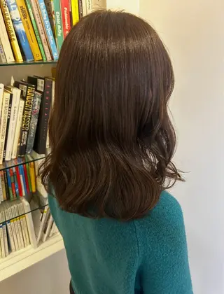 ロング カラー kochab 本山/ 大谷めいのヘアスタイル