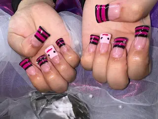 ミディアム YOKOSUKA NAILS💅✨のネイルデザイン