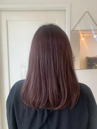 セミロング コヤマ ナミのヘアスタイル