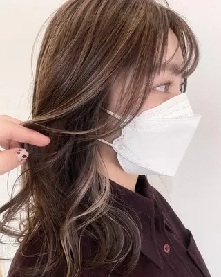 セミロング カラー 駅チカ【ali'i】 アリイ花崎友美☘のヘアスタイル