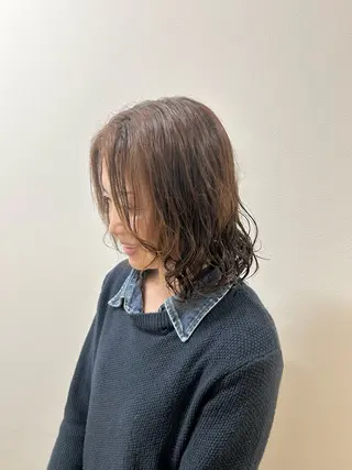 パーマ レナークウィズ　北川 愛璃のヘアスタイル