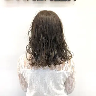 ミディアム カラー 東條 克義のヘアスタイル