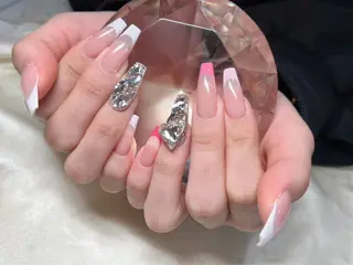 ネイル マツエク・マツパ アイブロウ Nail&eye Belire 新宿のネイルデザイン