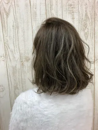 ミディアム カラー 大栗 佑也  髪質改善のヘアスタイル