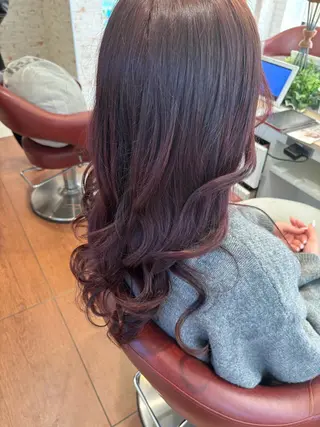 ロング カラー 山崎 美羽のヘアスタイル