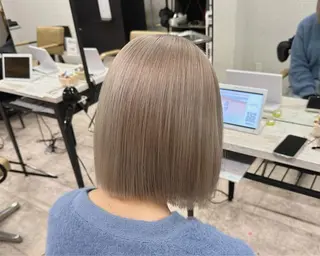セミロング カラー 🦄ハイトーンカラー 🦄まるおしょうのヘアスタイル