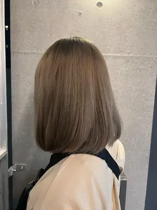 ミディアム カラー 吉野 瑳桜のヘアスタイル