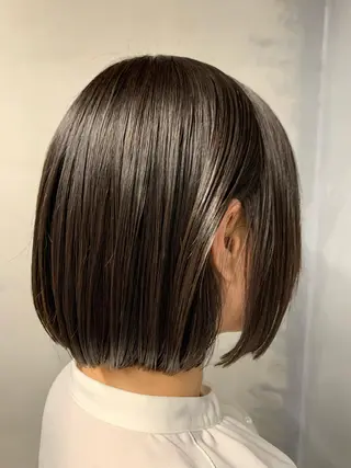 ショート カラー 透明感カラー🩵 レイヤーカット/韓国のヘアスタイル