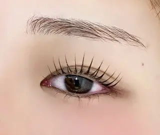 マツエク・マツパ Unefleur LARME airaの眉毛・アイブロウイメージ