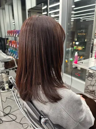 セミロング 佐藤 莉子のヘアスタイル