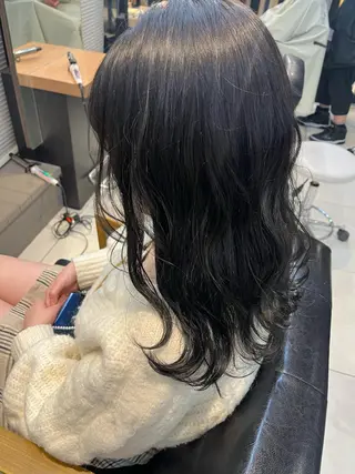 セミロング カラー ヘアアレンジ キッズ ネイル マツエク・マツパ アイブロウ 透明感カラー🤎 ゆりのヘアスタイル