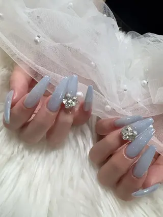 ネイル &ME ネイルサロンのネイルデザイン