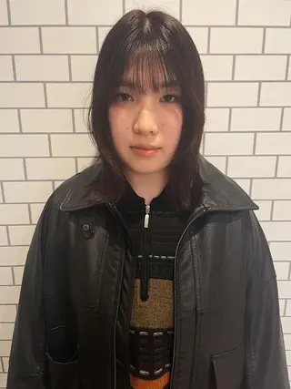 ミディアム カラー もりしま あやかのヘアスタイル