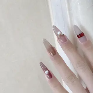 ネイル Queens 榊 まおのネイルデザイン