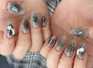 ネイル エリ🫧 nail池袋東口のネイルデザイン
