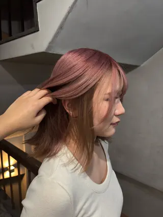 ミディアム カラー MAAAAAC LEONのヘアスタイル