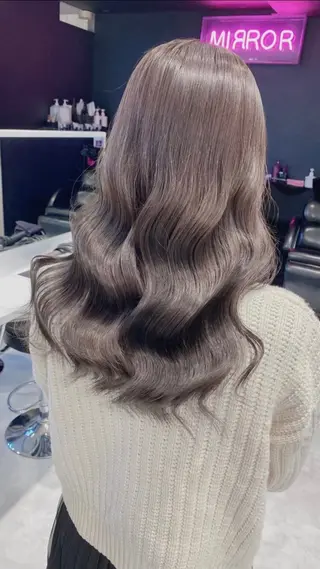 ロング 🧸赤み消し🐾 ラベンダ/ミルクティのヘアスタイル