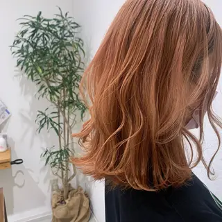 ミディアム カラー 川口 絵理のヘアスタイル