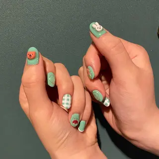 ネイル MIZUKI 🌏NEWWORLDのネイルデザイン