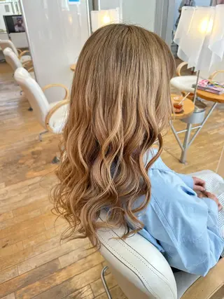 ロング カラー 山本 瑠華のヘアスタイル