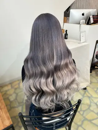 ロング エクステ・髪質改善・ ブリーチ・吉田大介のヘアスタイル