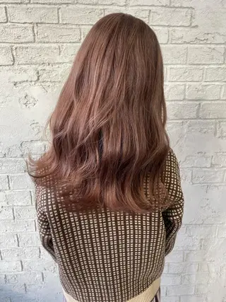 ロング カラー オリーブ/アッシュ やわらか透明感カラーのヘアスタイル