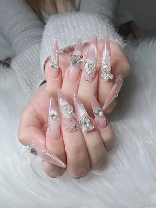ネイル Lee Nailsのネイルデザイン