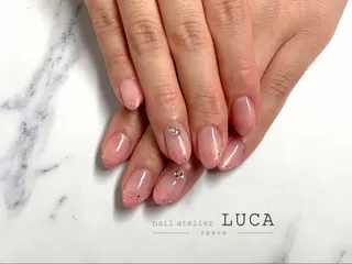 ネイル ネイルアトリエルカ スタッフのネイルデザイン