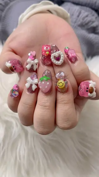 ネイル FF フィフィネイルサロンのネイルデザイン