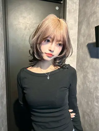 ミディアム 鈴木 華奈のヘアスタイル