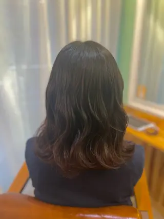 ミディアム カラー saaya💙 ブリーチなしカラーのヘアスタイル