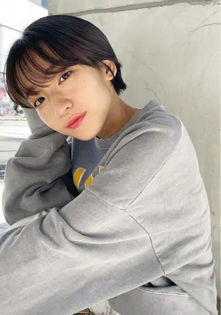 ショート カラー 一ノ瀬 暁のヘアスタイル