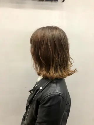 ショート カラー 東條 克義のヘアスタイル