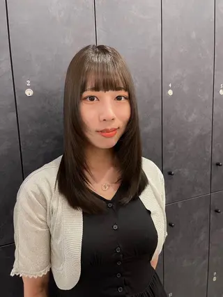 セミロング カラー Viot 銀座 樋口 桃佳のヘアスタイル