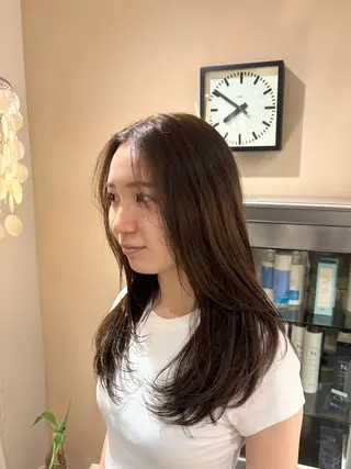 ロング 寺尾 遥のヘアスタイル